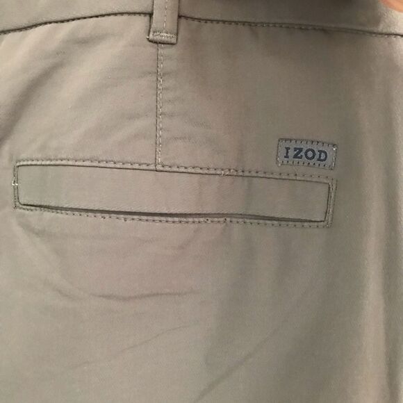Izod flat front light gray shorts 40 - Picture 5 of 7